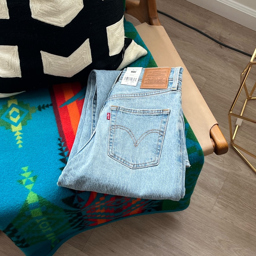 Levi’s Ribcage Straight Ankle, in Let’s Share, size 26 x 27, NWT